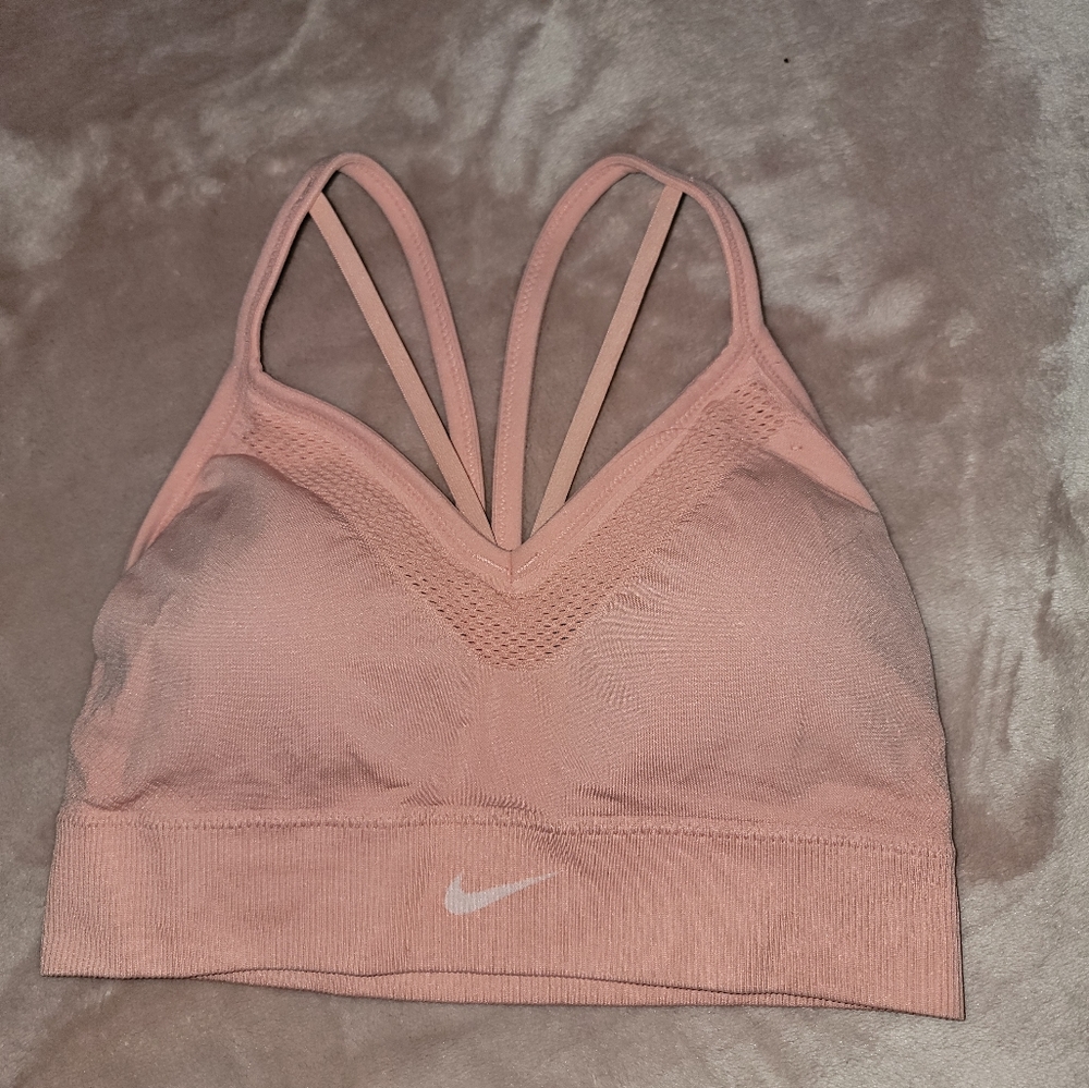 Woman's nike sports bra size small